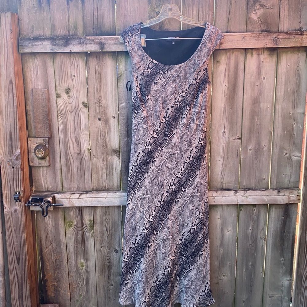 Jones New York snake print dress sz. 6